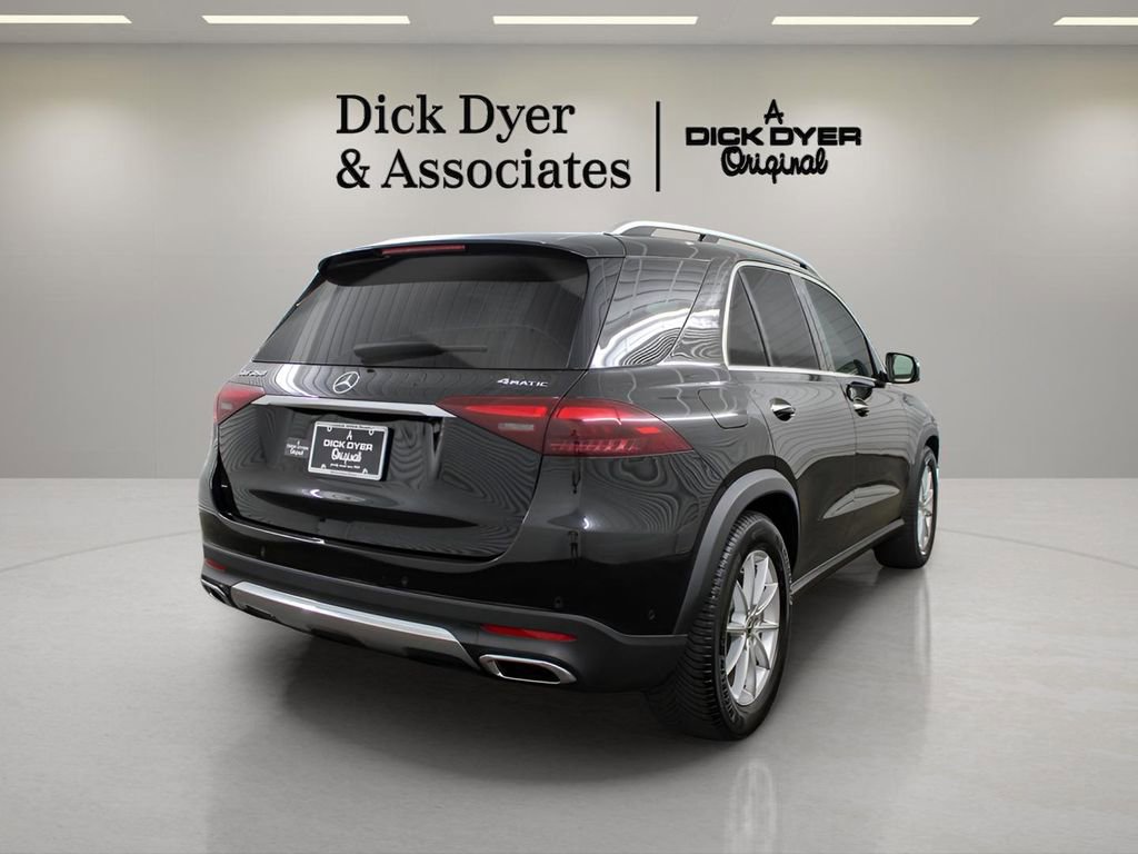 Used 2024 Mercedes-Benz GLE 350 4MATIC image 2