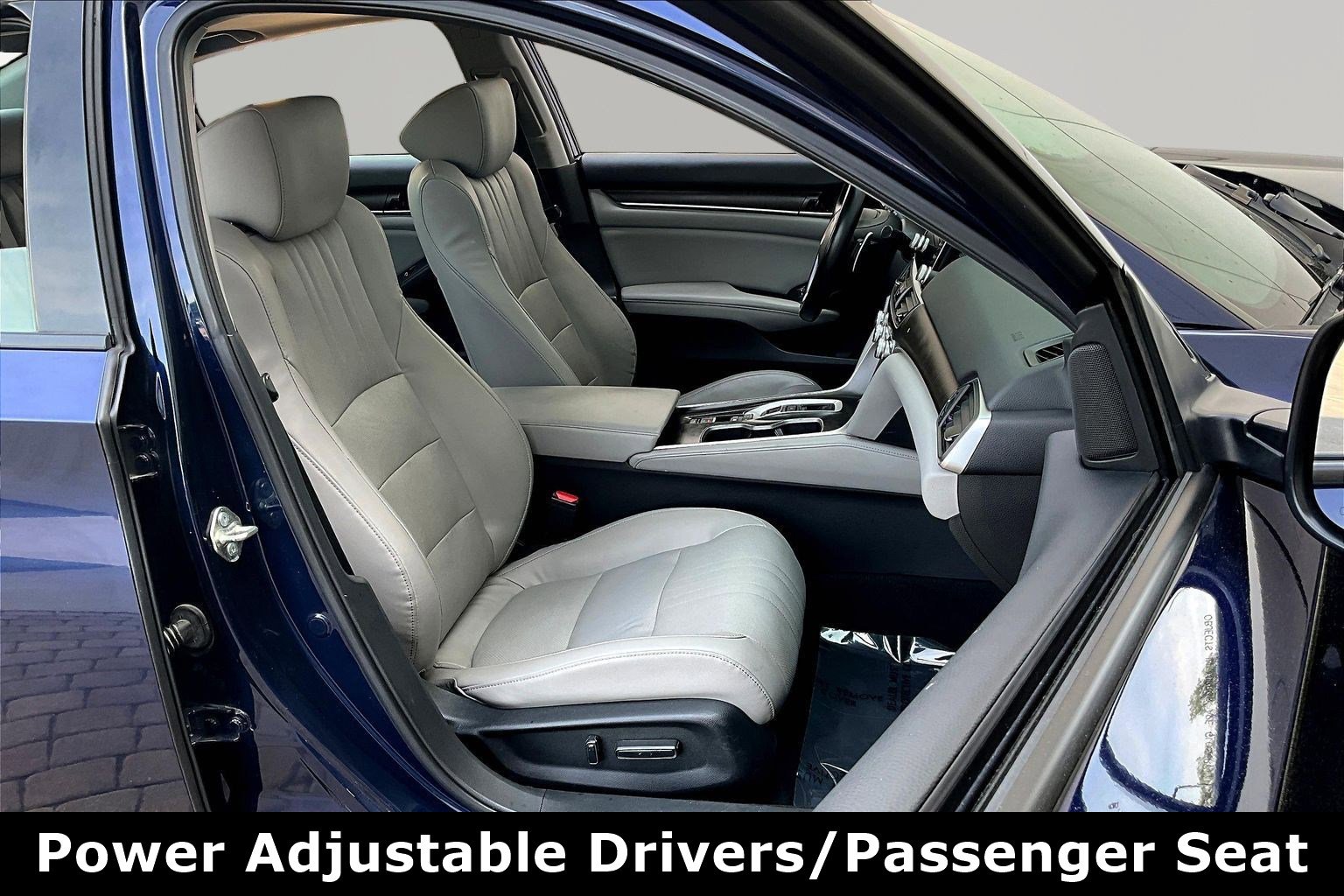 Used 2018 Honda Accord Touring image 28