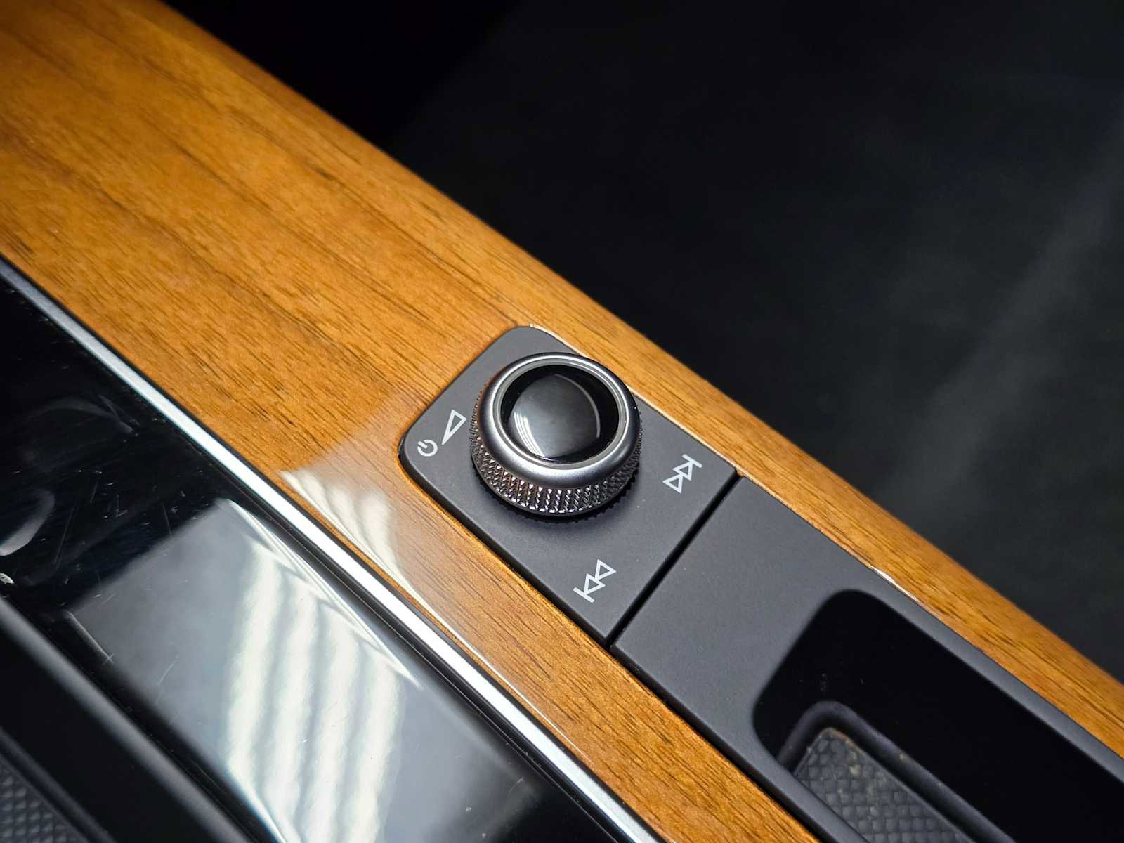 Used 2021 Audi Q5 e Prestige w/ Prestige Package image 35