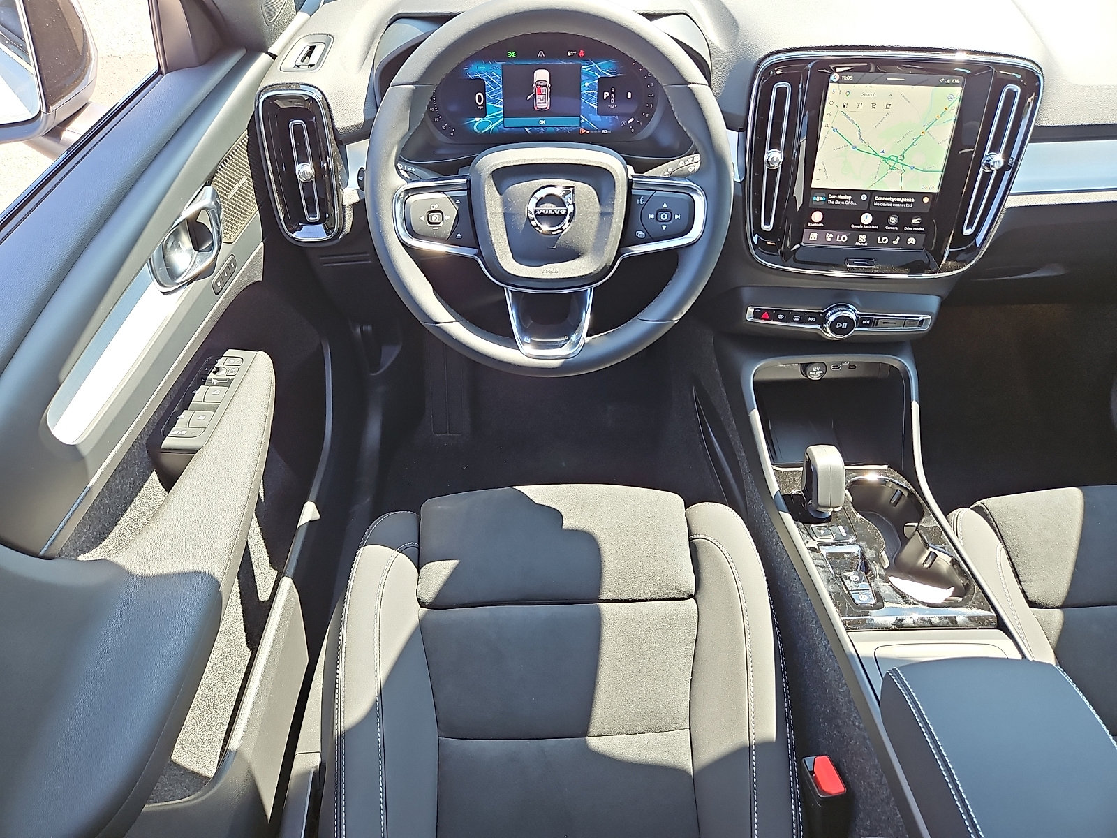 New 2026 Volvo XC40 B5 Ultra w/ Protection Package Premier AWD/4WD image 9