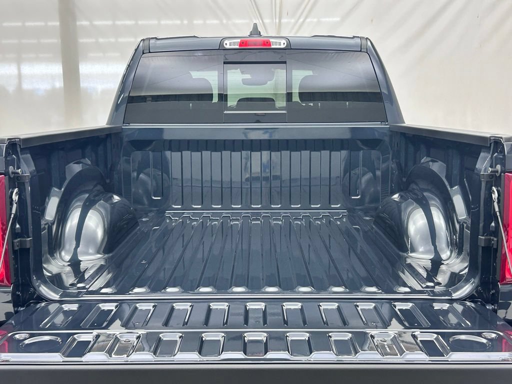 New 2026 RAM 1500 Big Horn AWD/4WD image 10