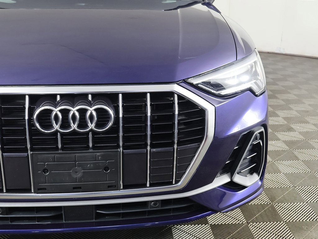 Used 2023 Audi Q3 2.0T Premium w/ Convenience Package image 13