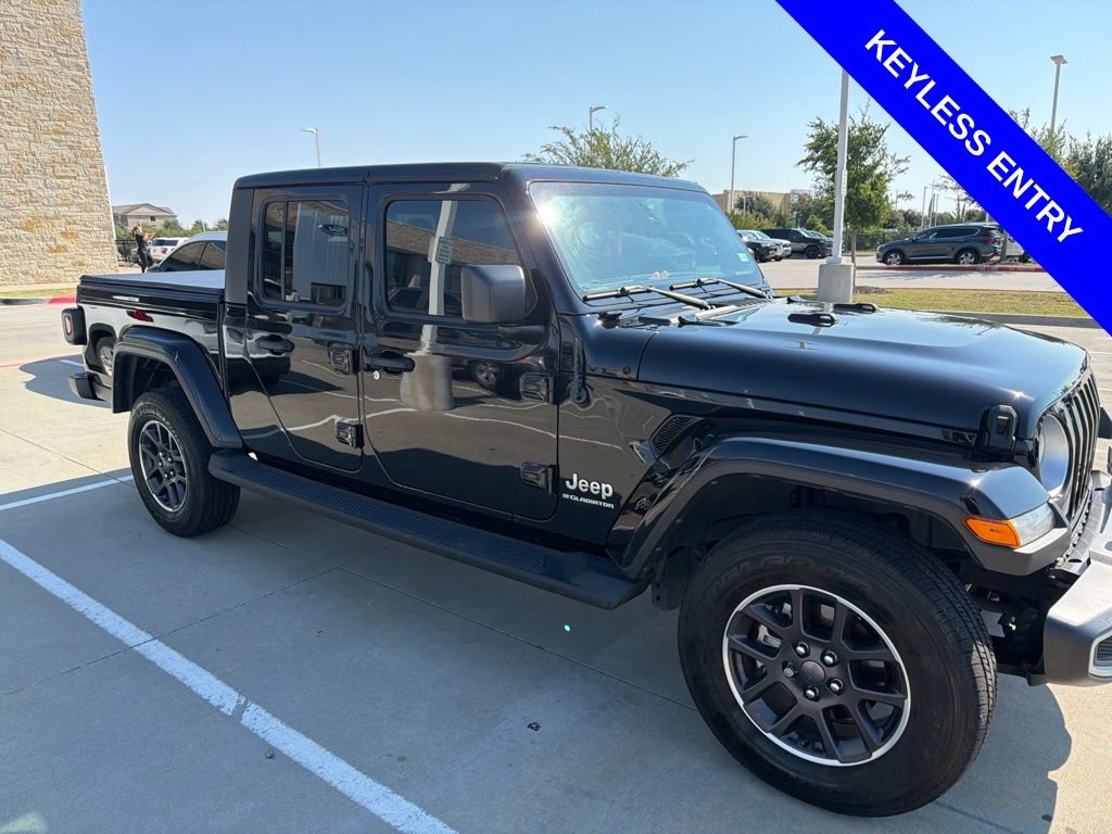 Used 2023 Jeep Gladiator Overland w/ Trailer Tow Package AWD/4WD image 8
