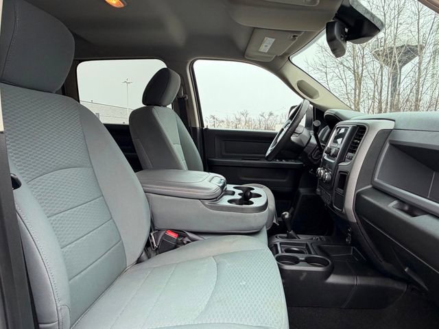 Used 2018 RAM 3500 Tradesman w/ Chrome Appearance Group image 26