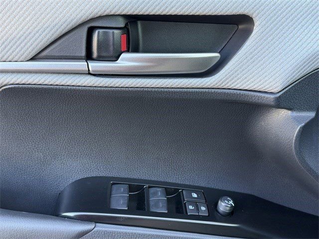 New 2026 Toyota Camry SE image 21