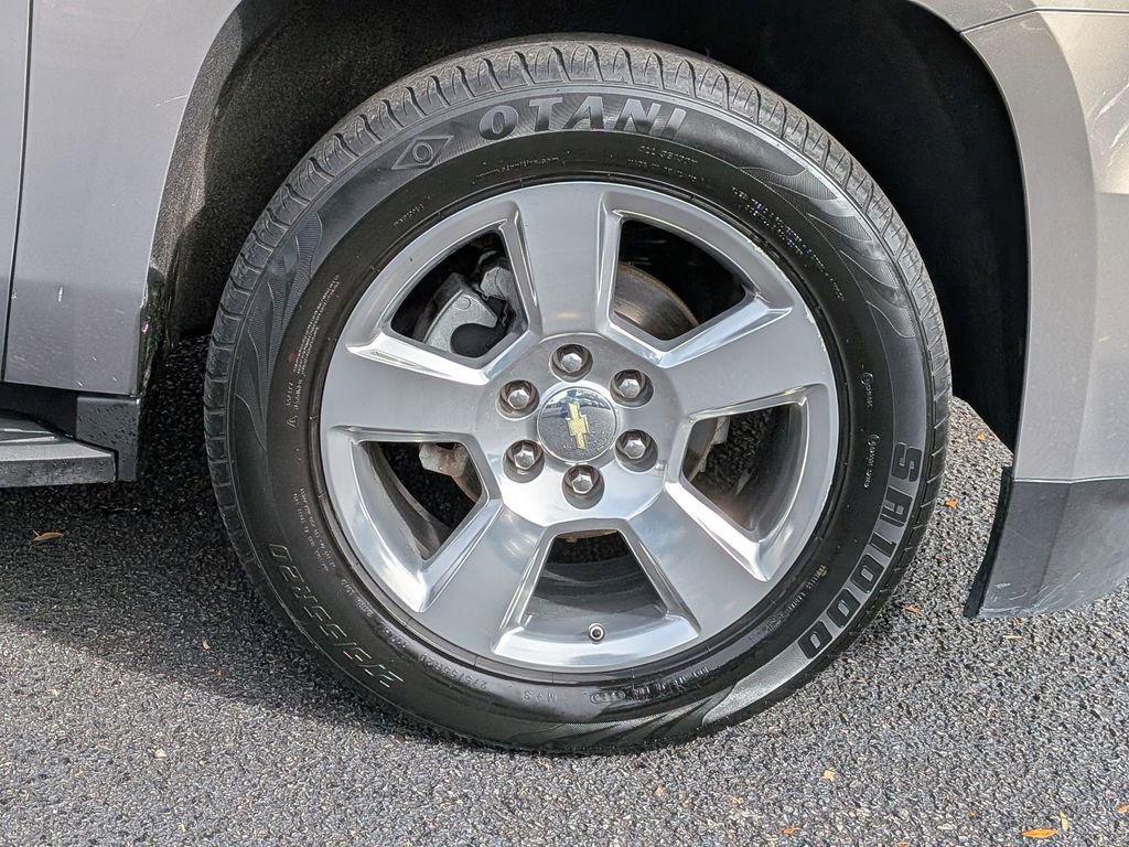 Used 2017 Chevrolet Suburban LT w/ Max Trailering Package image 10