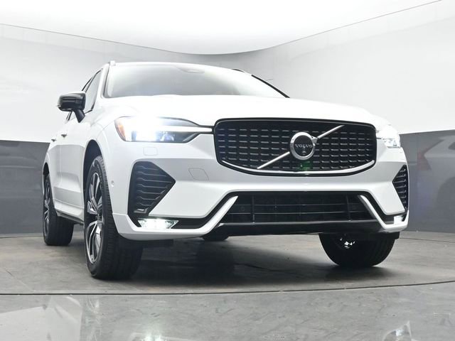Used 2024 Volvo XC60 B5 Plus w/ Protection Package Premier image 37