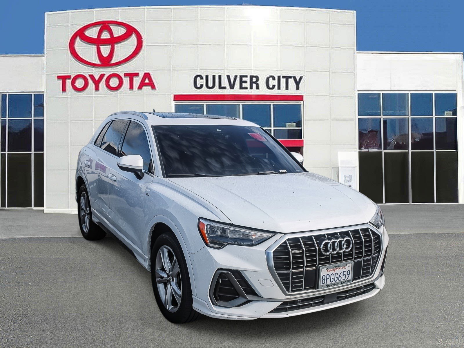 Used 2020 Audi Q3 2.0T Premium image 1