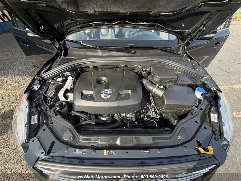 Used 2015 Volvo XC60 T5 Premier w/ Proximity Package FWD image 14