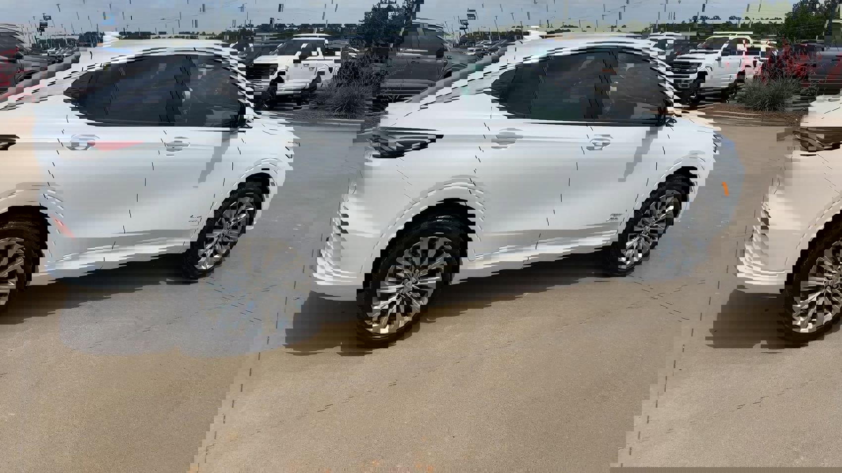 Used 2025 Buick Envista Avenir FWD image 9