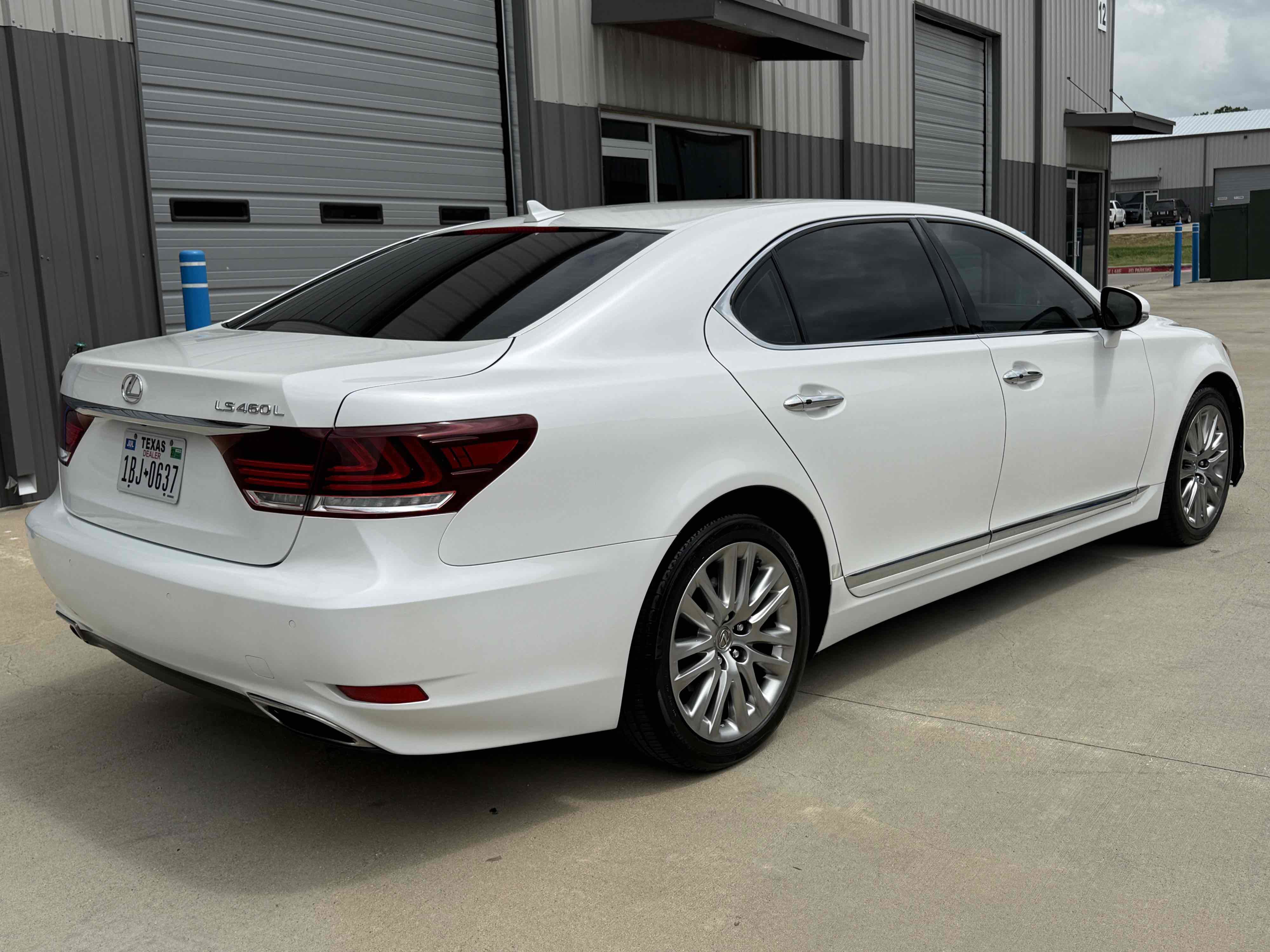 Used 2013 Lexus LS 460 L w/ All-Weather Pkg image 75