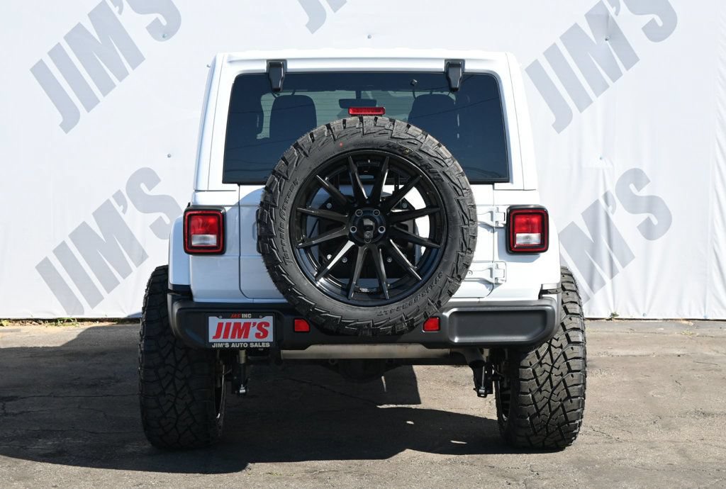 Used 2022 Jeep Wrangler Unlimited Sahara AWD/4WD image 6