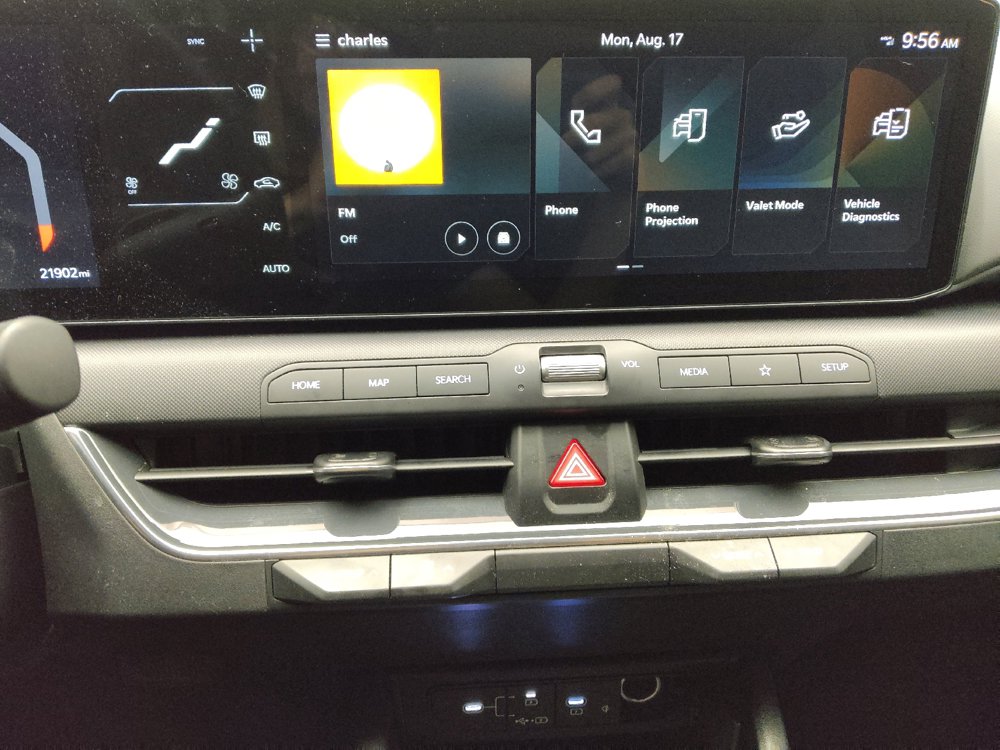 Used 2025 Kia K4 EX FWD image 25