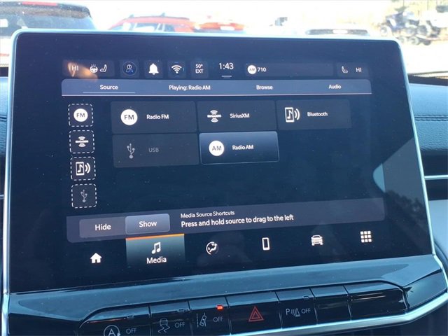 Used 2024 Jeep Compass Limited image 7