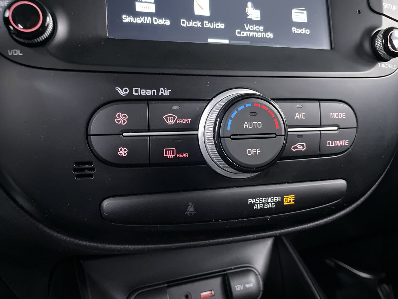 Used 2019 Kia Soul + FWD image 16