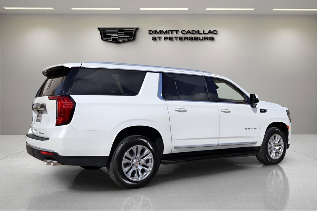 Used 2024 GMC Yukon XL Denali image 5
