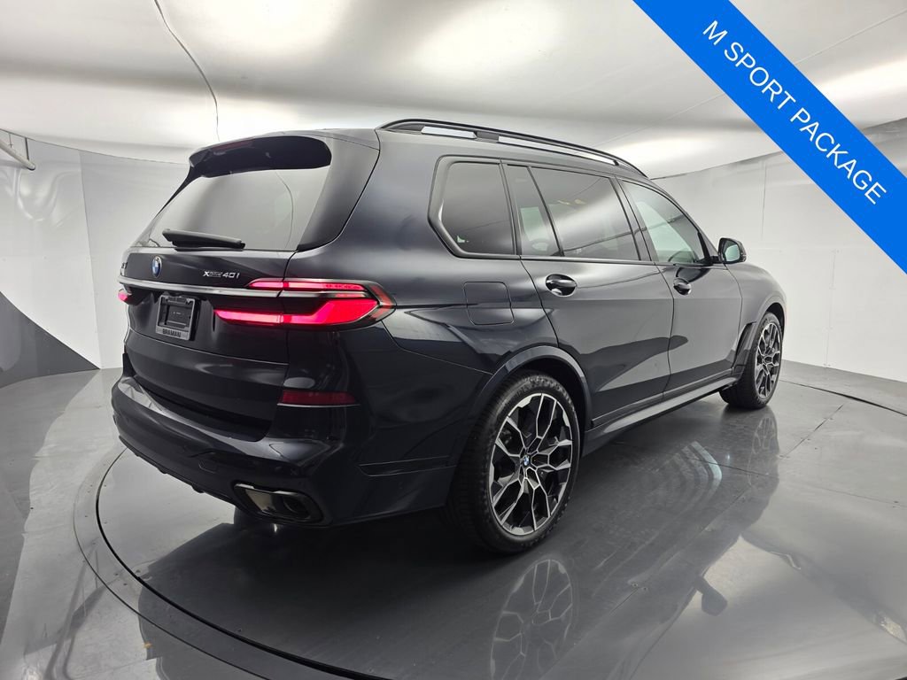 Used 2025 BMW X7 xDrive40i w/ M Sport Package image 4