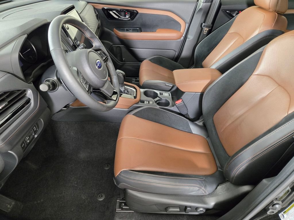 Used 2025 Subaru Forester Touring AWD/4WD image 15
