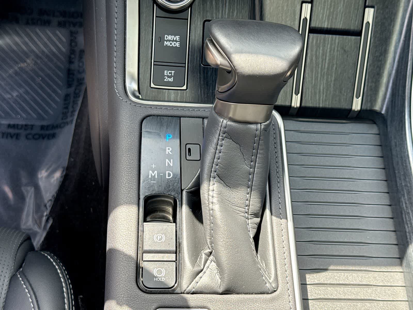 Used 2025 Lexus GX 550 w/ Accessory Package (2T) AWD/4WD image 39