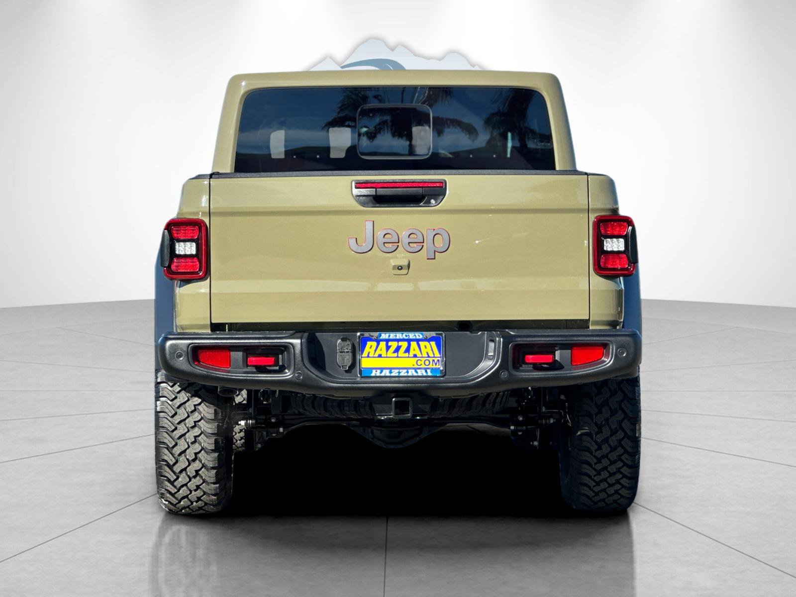 New 2026 Jeep Gladiator Rubicon w/ Safety Group AWD/4WD image 4
