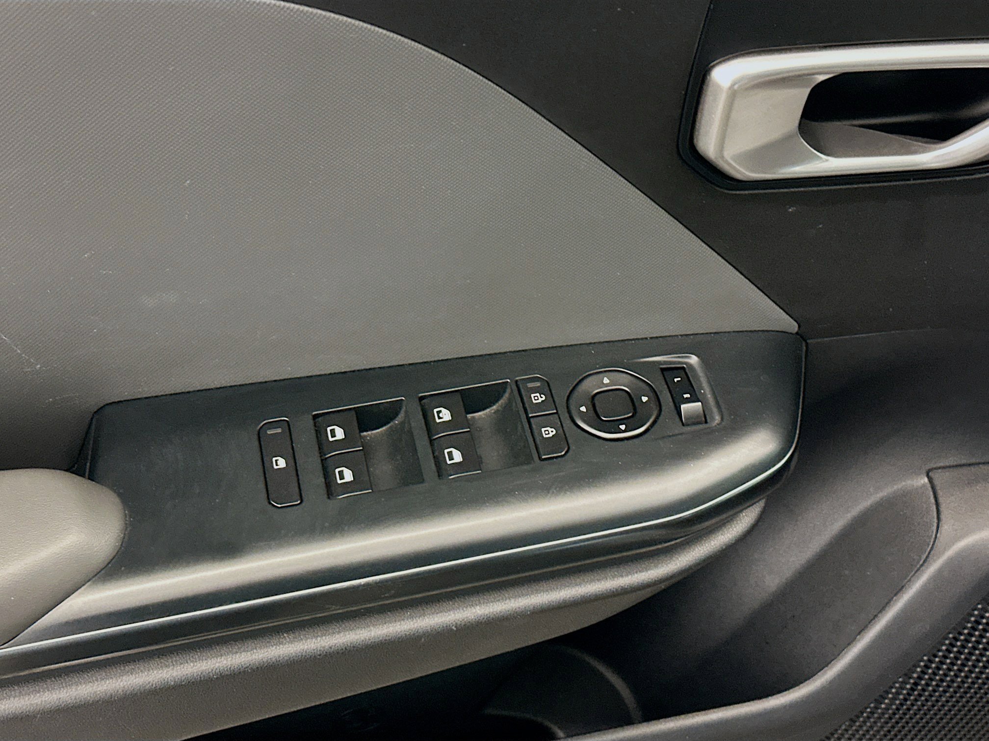 Used 2025 Kia K4 FWD image 15