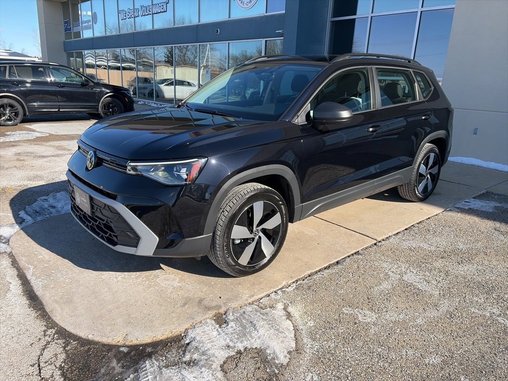 Certified 2025 Volkswagen Taos S image 4