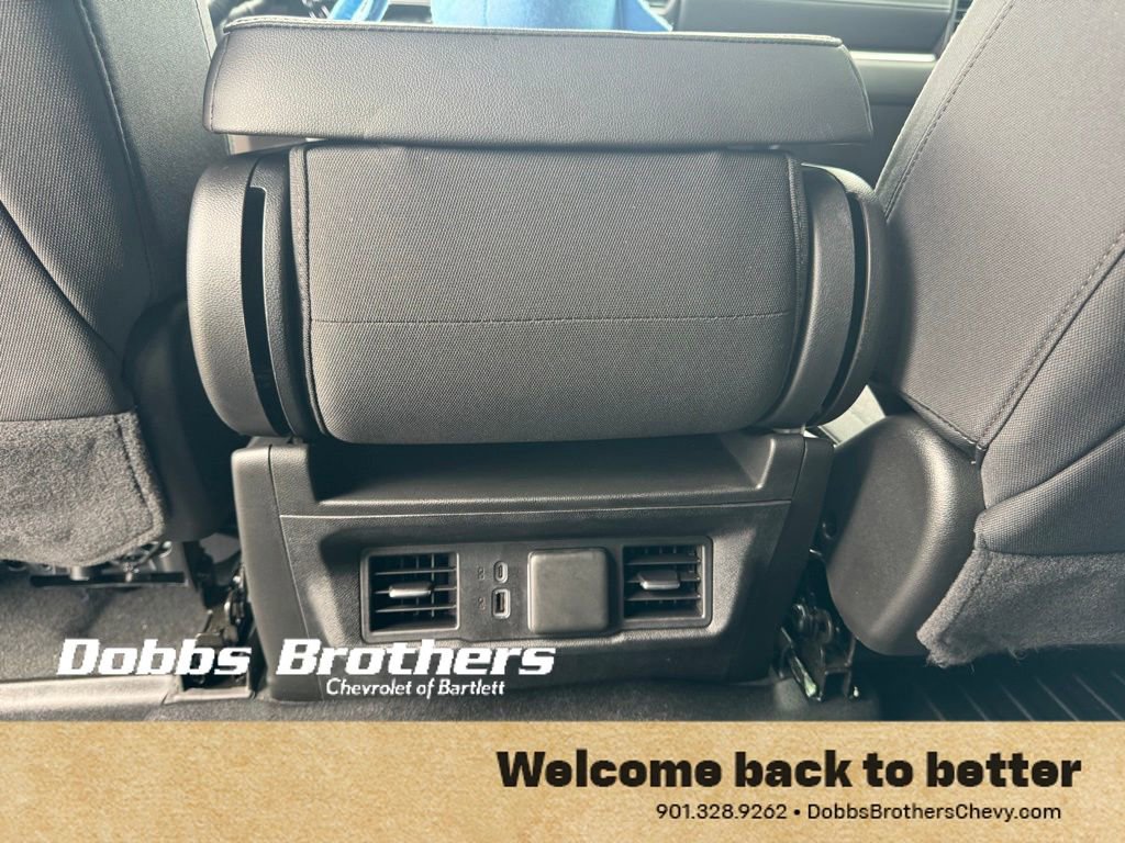 Used 2025 Chevrolet Silverado 1500 LT AWD/4WD image 35