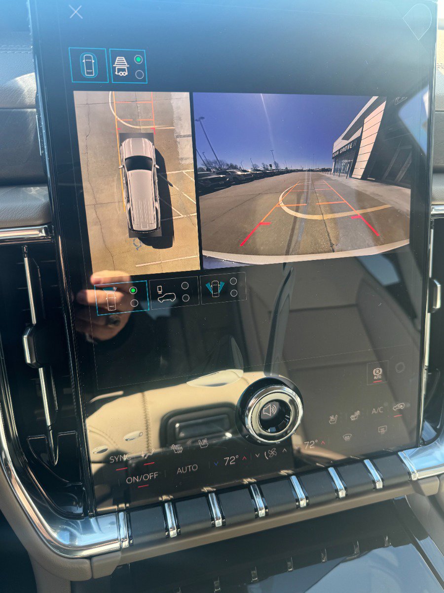 New 2026 GMC Yukon XL Denali w/ LPO, Floor Liner Package image 9