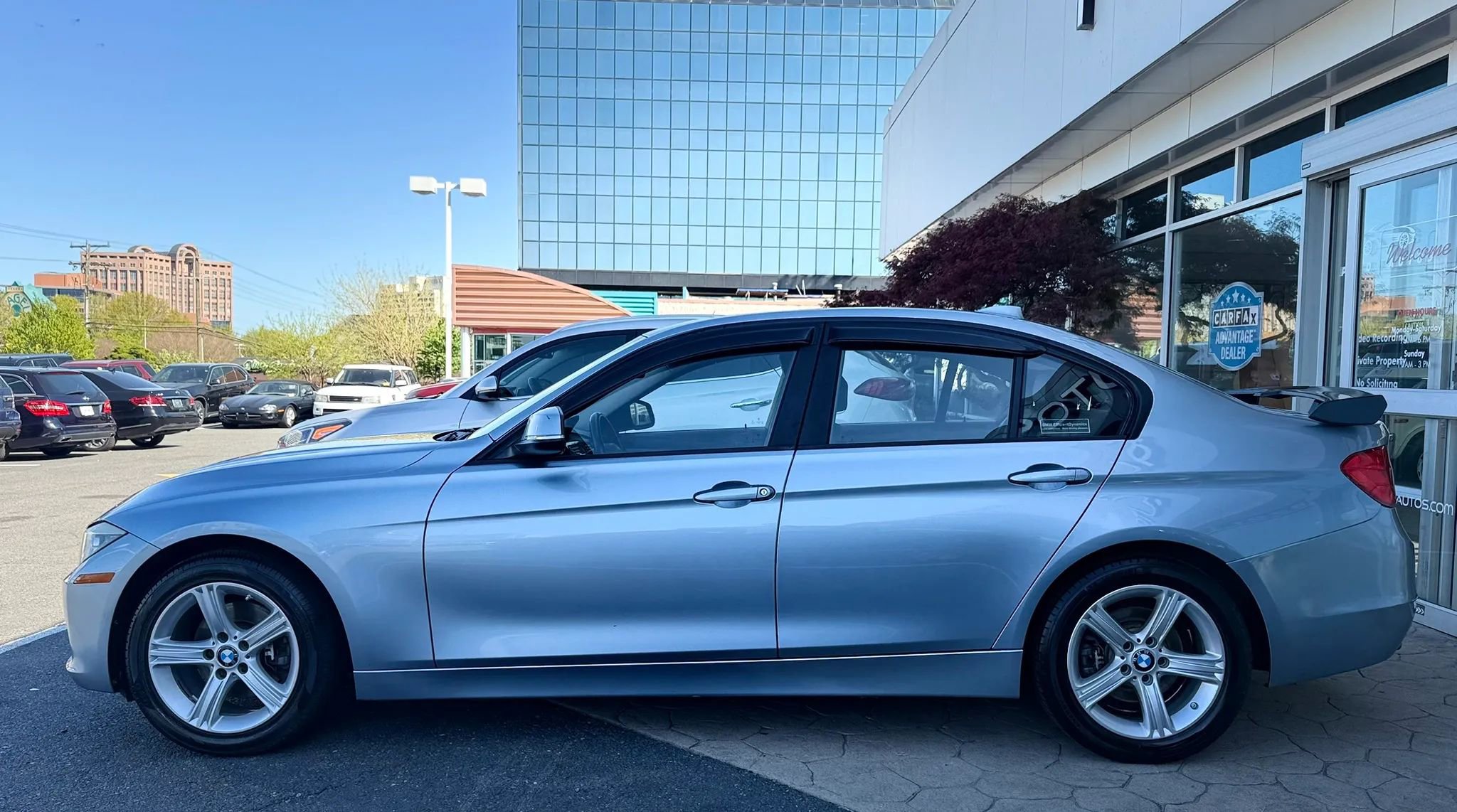 Used 2015 BMW 328i xDrive Sedan AWD/4WD image 4