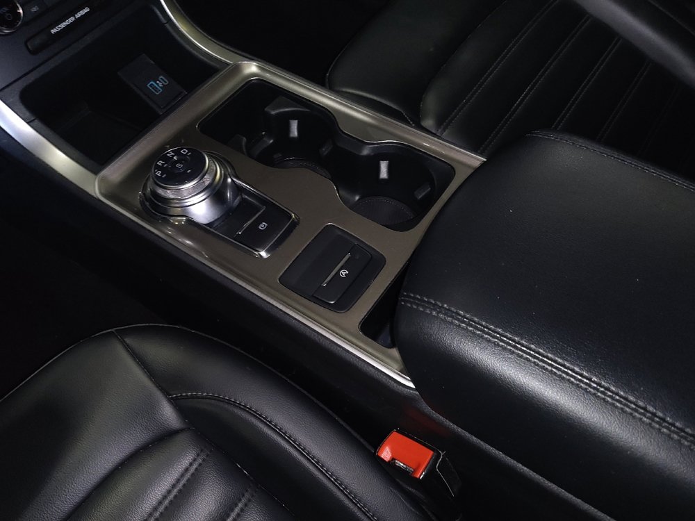 Used 2024 Ford Edge SEL image 26