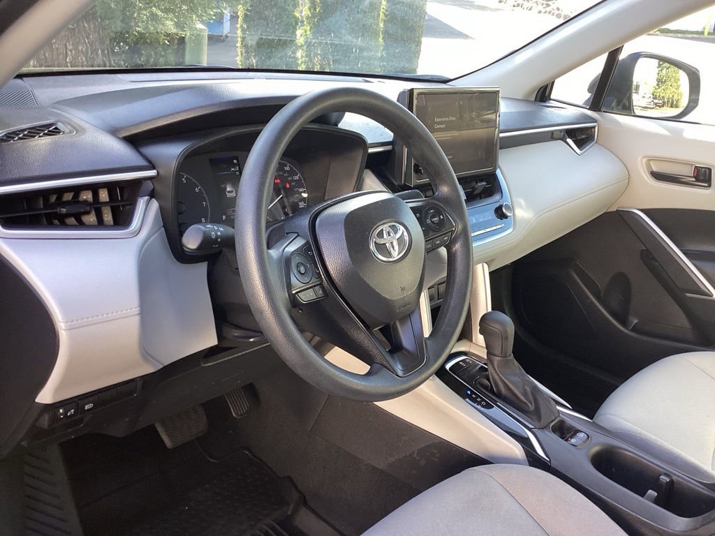 Certified 2025 Toyota Corolla Cross L AWD/4WD image 11
