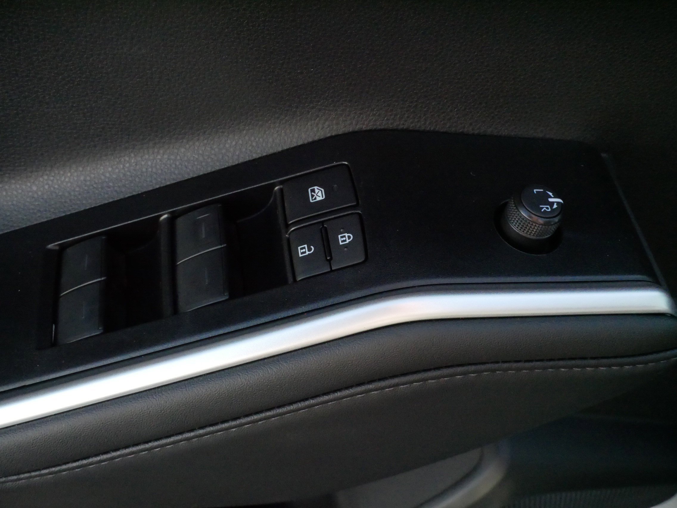 Certified 2025 Toyota Highlander XLE image 19