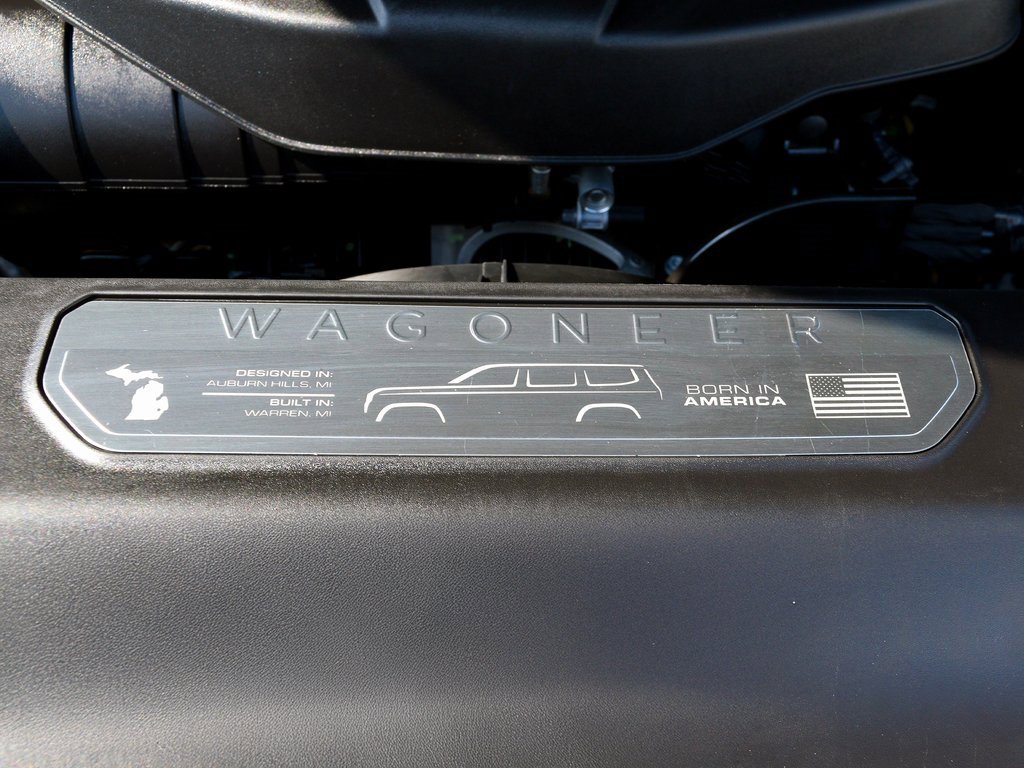 Used 2024 Jeep Wagoneer L Series III w/ Flexible Seating Group image 14