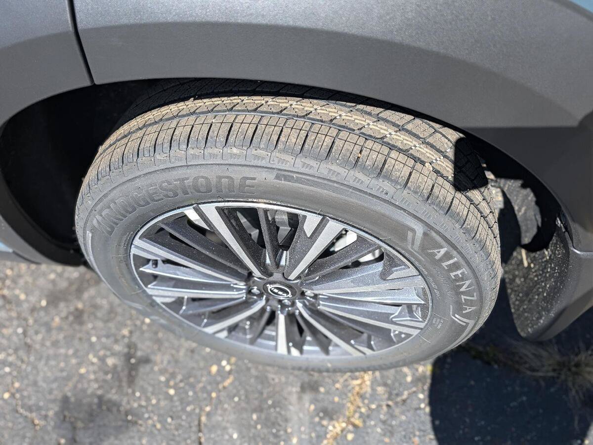 New 2026 Nissan Pathfinder Platinum AWD/4WD image 40