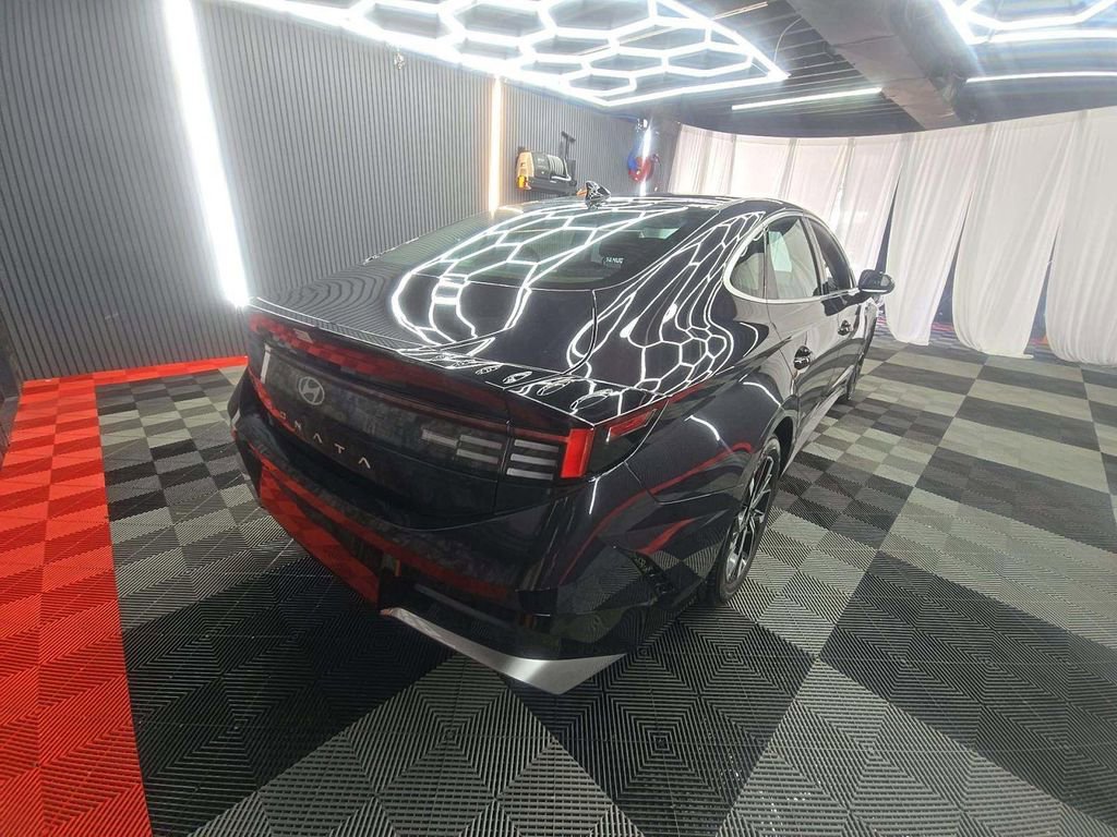 Used 2025 Hyundai Sonata SEL image 2