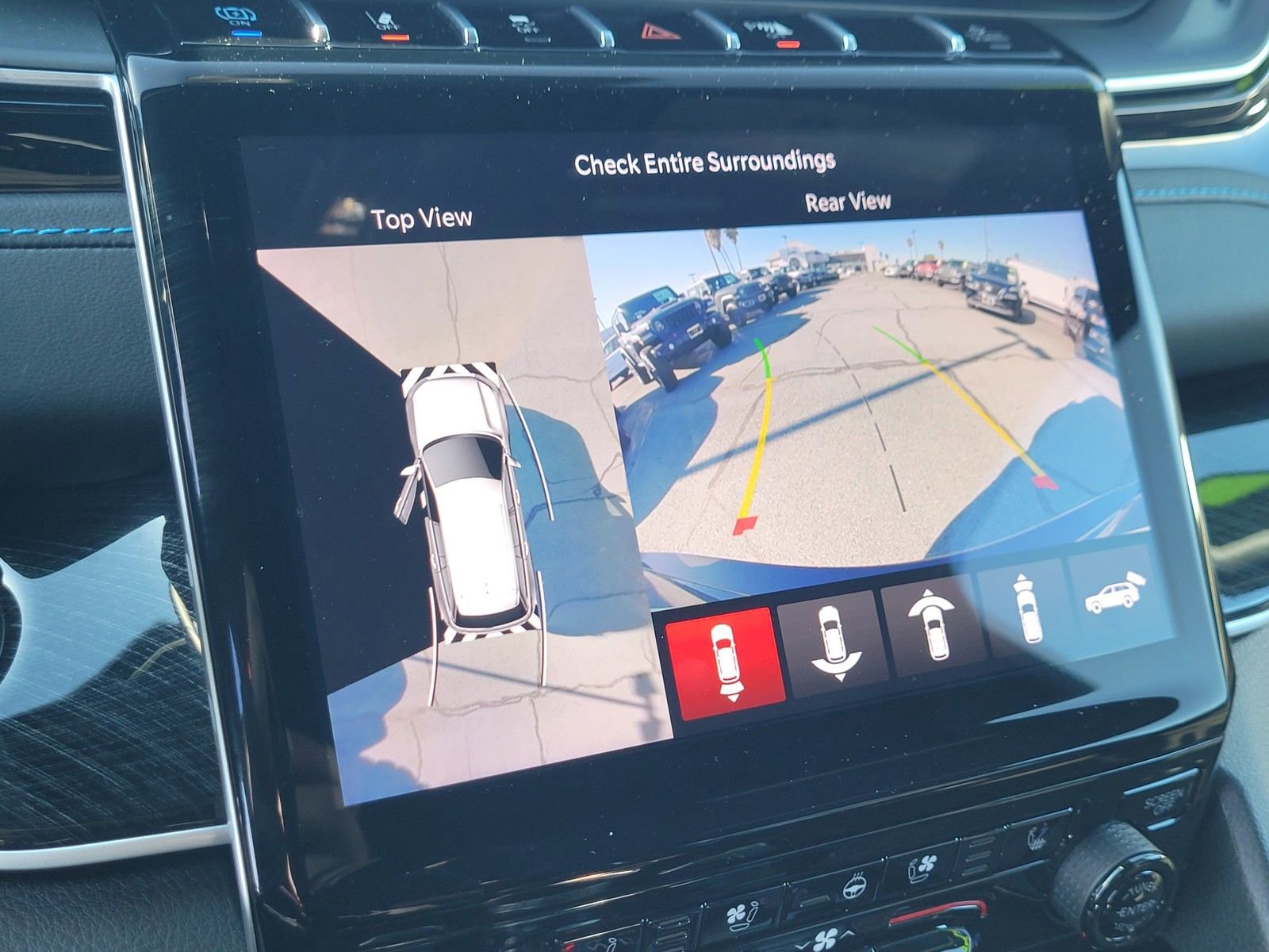 Used 2023 Jeep Grand Cherokee Trailhawk w/ Advanced Protech Group II image 15