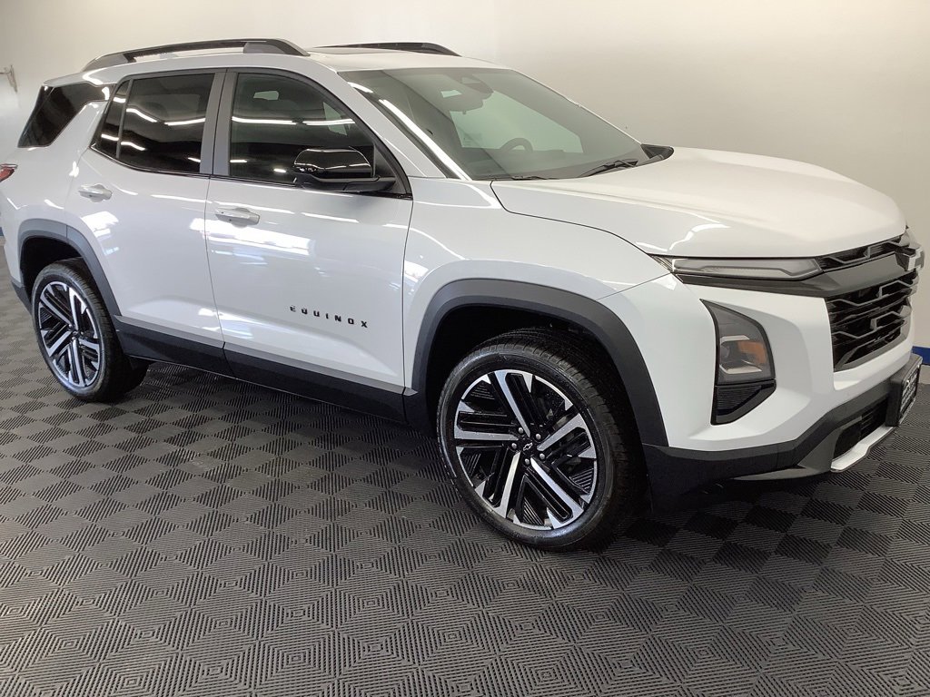 New 2026 Chevrolet Equinox RS image 24