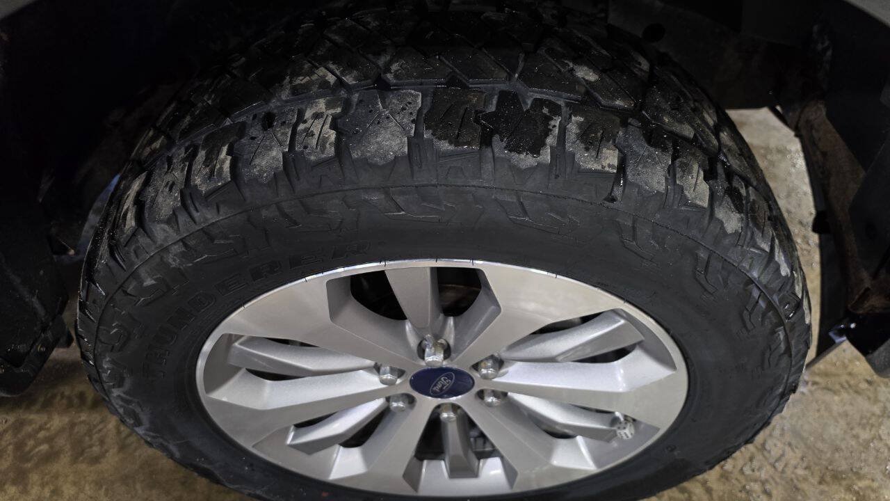 Used 2017 Ford F150 XLT w/ Equipment Group 301A Mid AWD/4WD image 12