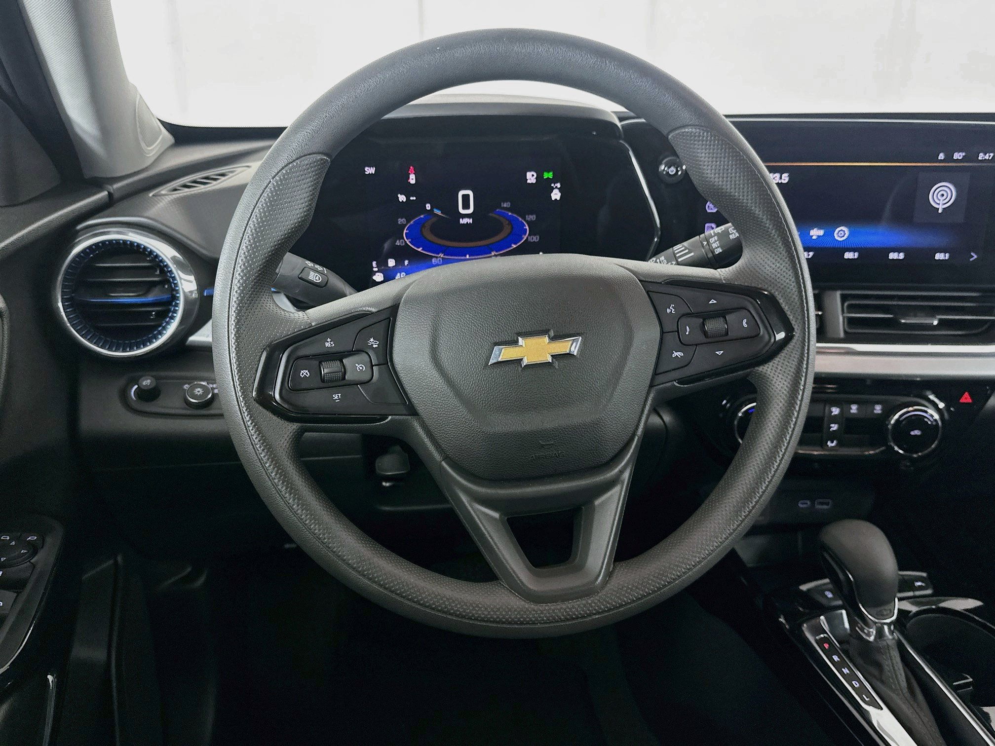 Used 2026 Chevrolet Trax LT FWD image 17