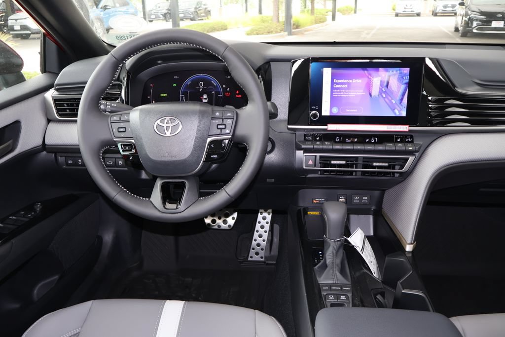 New 2026 Toyota Camry SE AWD/4WD image 2