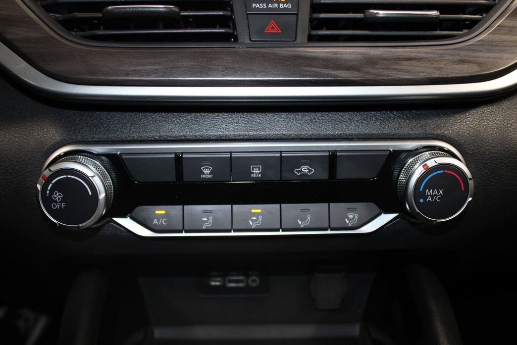 Used 2024 Nissan Altima 2.5 SV image 42