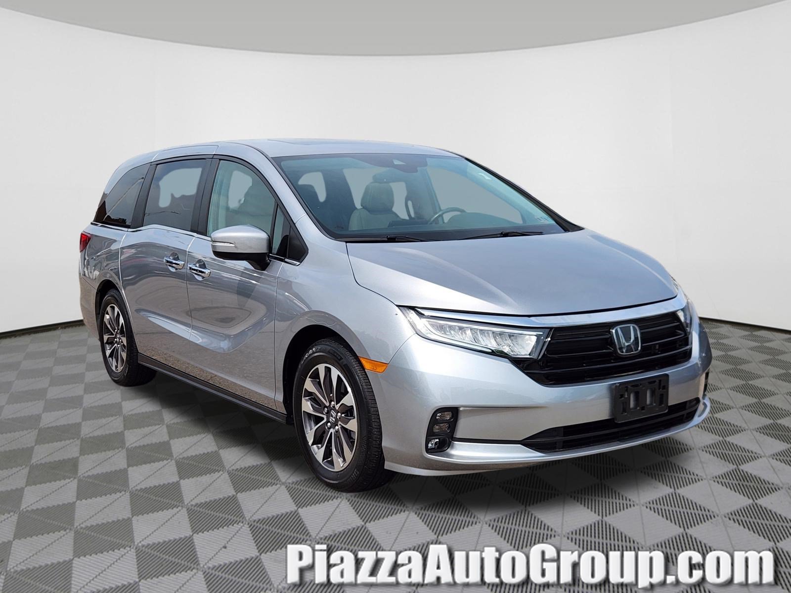 Certified 2024 Honda Odyssey EX-L image 1