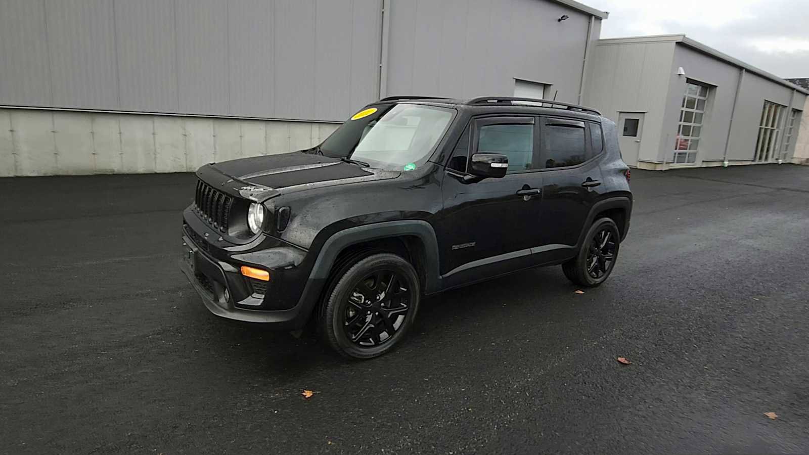 Used 2022 Jeep Renegade Altitude image 4