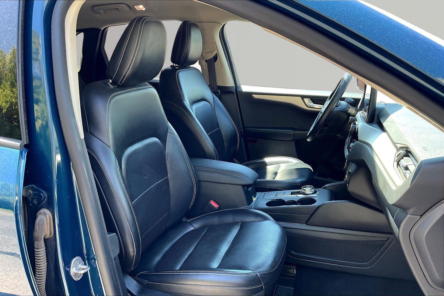 Used 2020 Ford Escape SEL FWD image 28