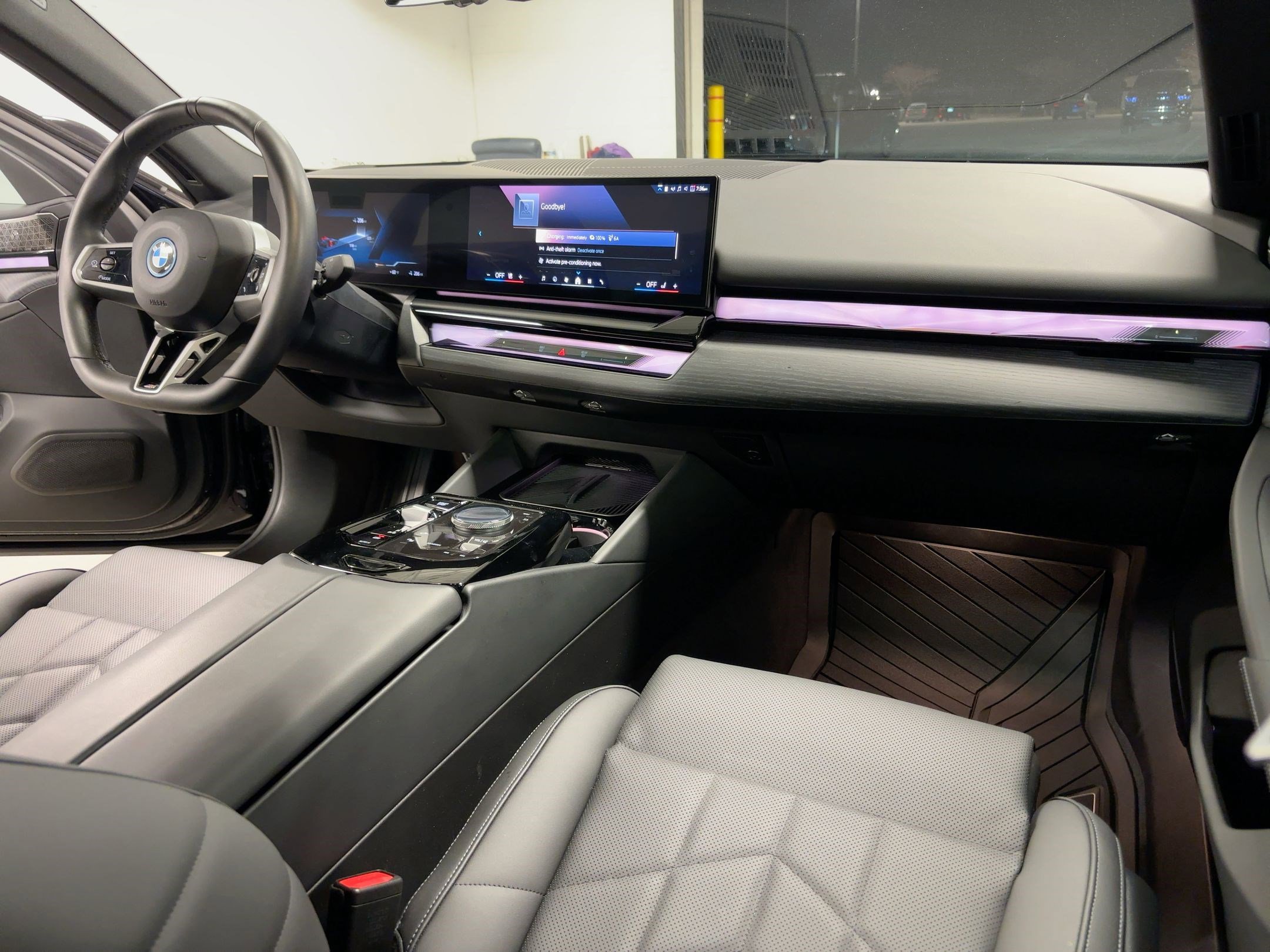 Certified 2025 BMW i5 xDrive40 w/ M Sport Package image 29