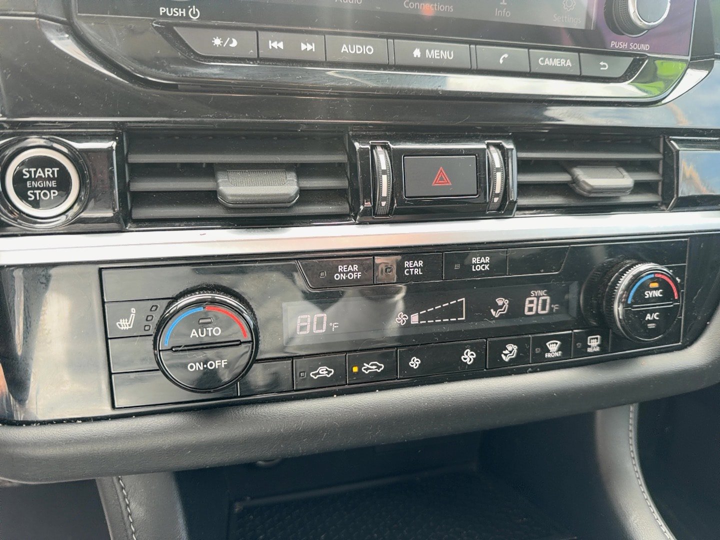 Used 2022 Nissan Pathfinder SV AWD/4WD image 20