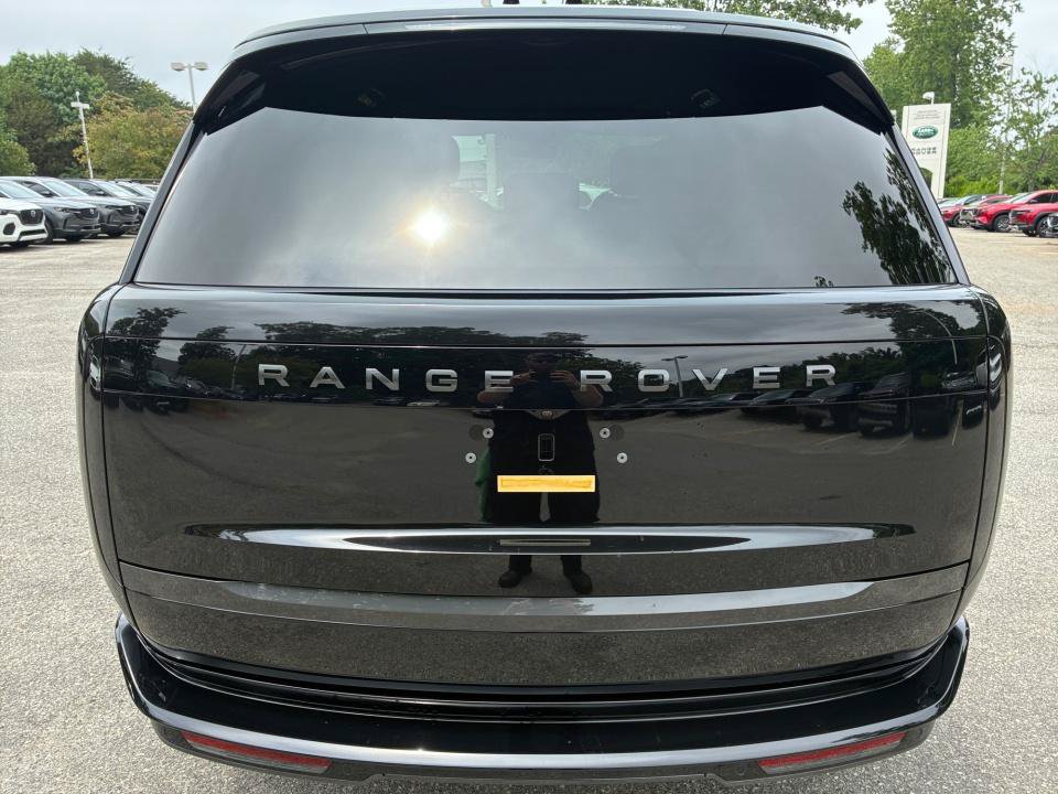 New 2026 Land Rover Range Rover SE AWD/4WD image 14
