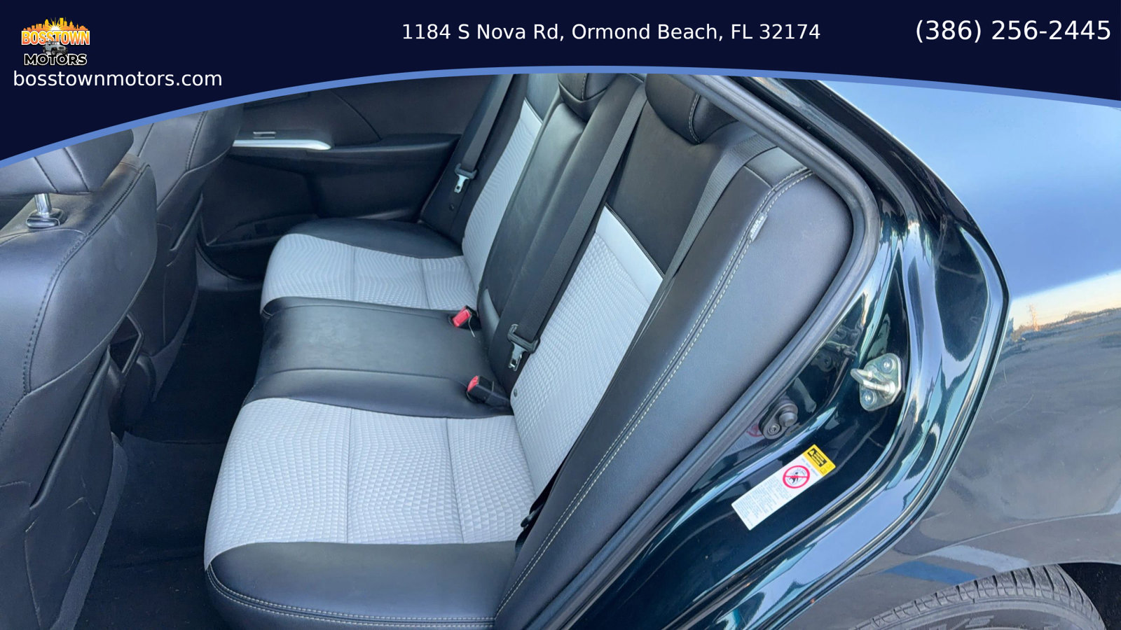 Used 2014 Toyota Camry L image 15