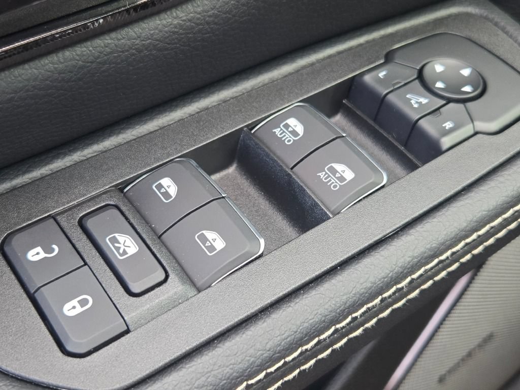New 2027 RAM 1500 Rebel w/ Rebel Level 2 Equipment Group AWD/4WD image 31