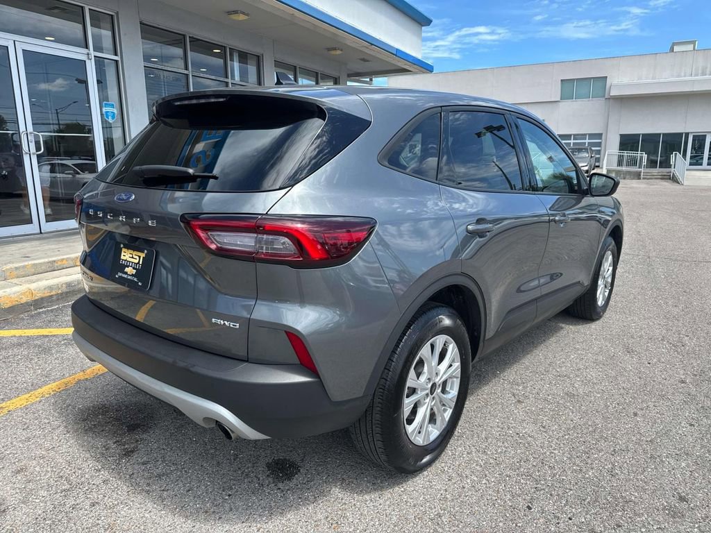 Used 2025 Ford Escape Active AWD/4WD image 8